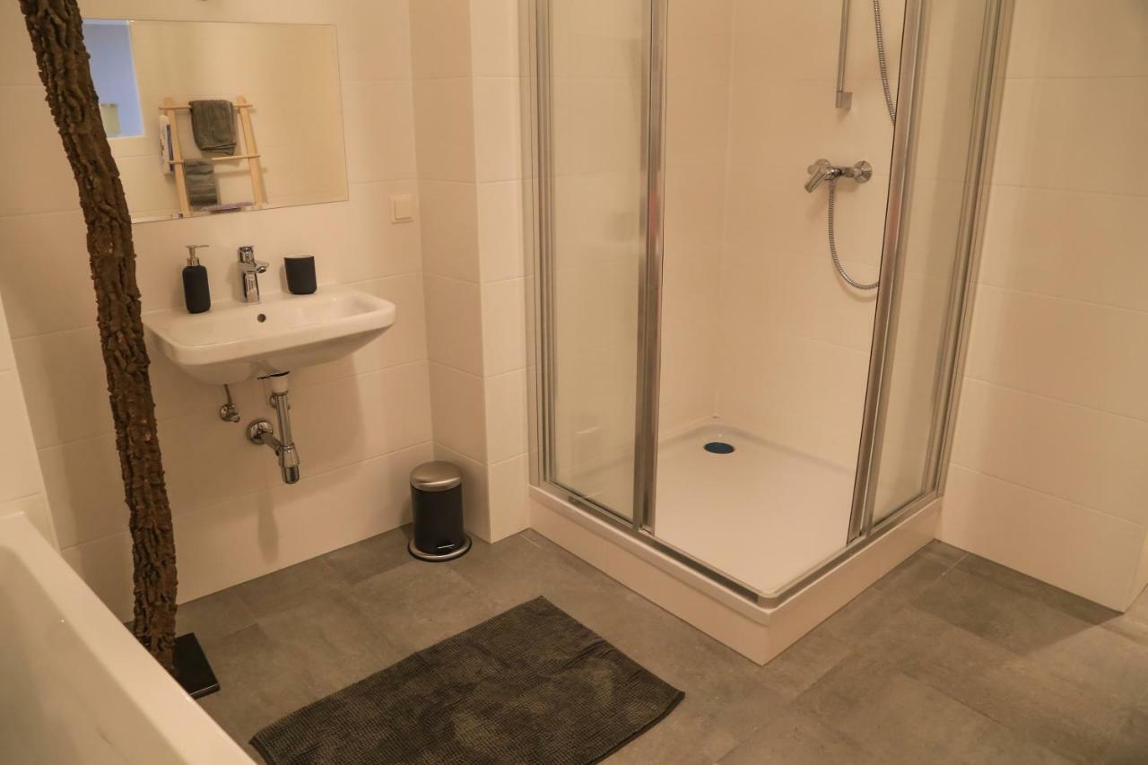 Lovely Apartment In The Heart Of Грац Екстериор снимка